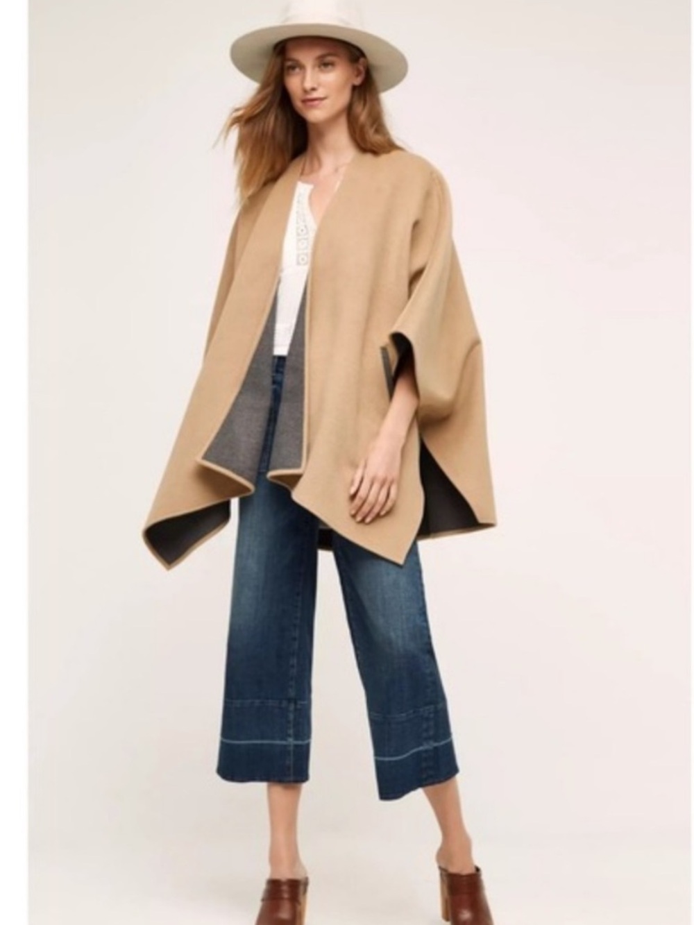 Cartonnier Reversible Camel and Black Poncho Sweater Size XS S